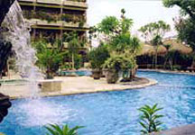 Swimmingpool At Green Garden