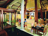 Cafe At Harris Hotel