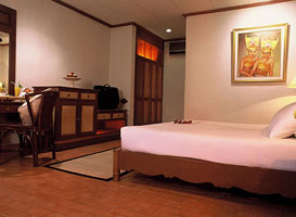 standard room at puri santrian